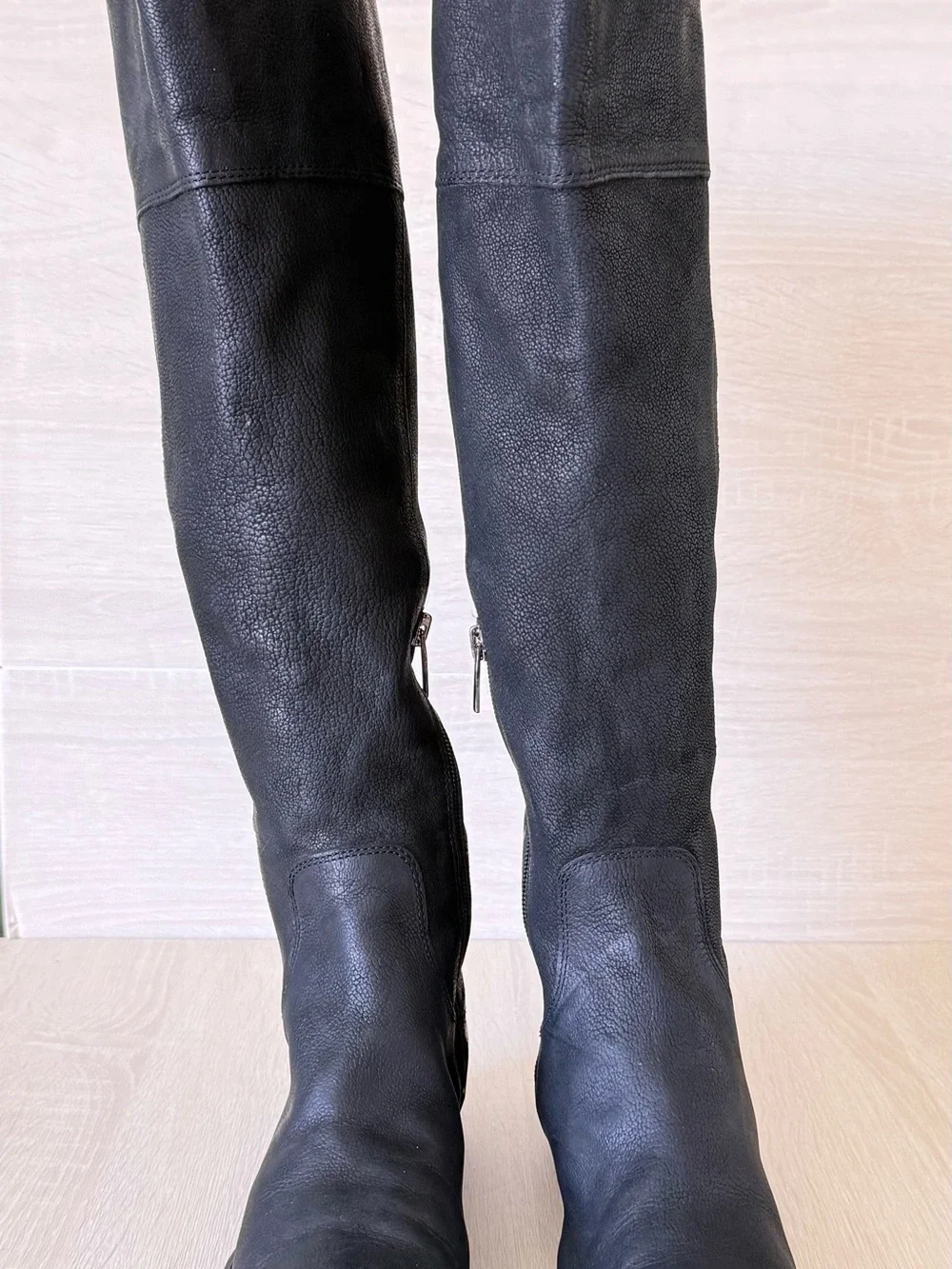 Vince Camuto Women’s Black Leather Knee High Riding Boots Size 6M 36.5